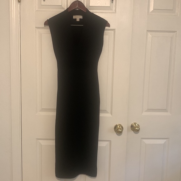 Stunning pre-loved Michael Kors black midi dress. - Picture 7 of 7